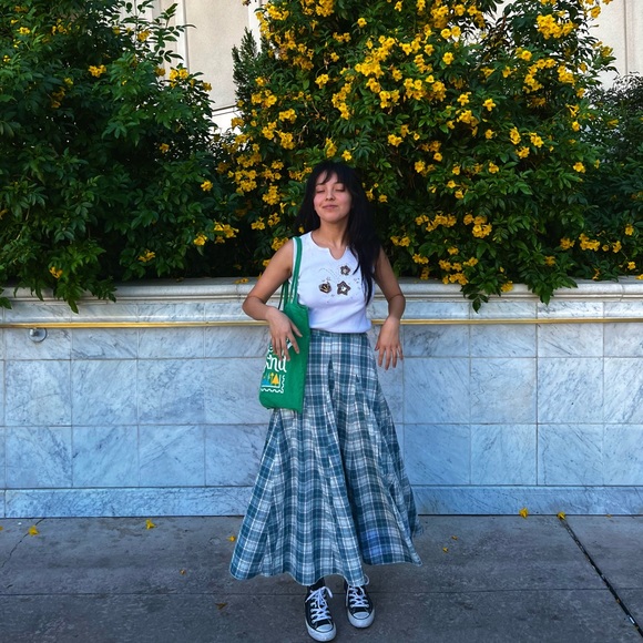 Meet your Posher, Evelyn - Picture 1 of 1